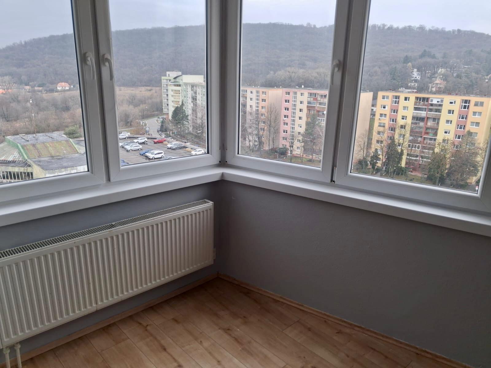 Montáž renovačných parapiet, Trnava - PO